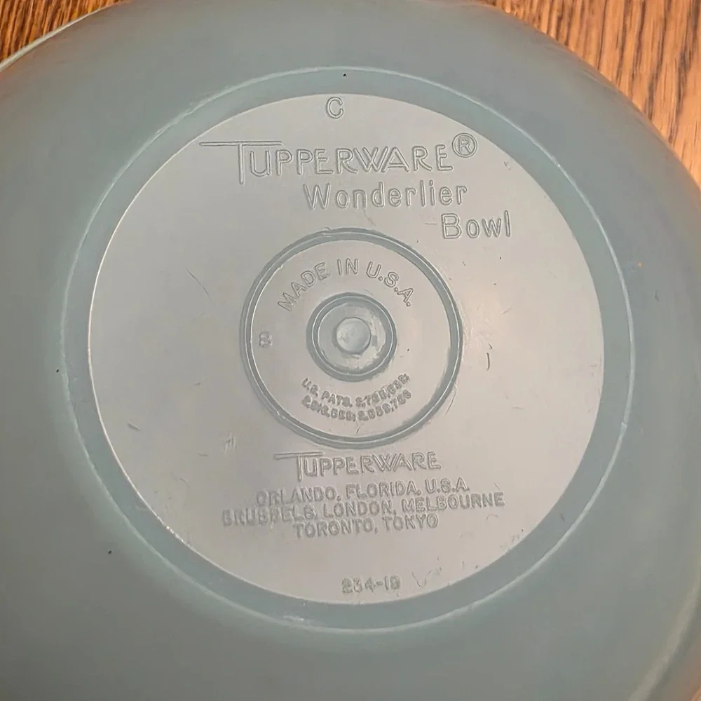 Vintage Tupperware Wonderlier Bowl 234-19 Sheer Blue with Lid 6 inch USA Made C